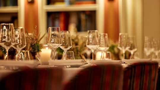 Elegant dining setup at Bentley’s Oyster Bar
